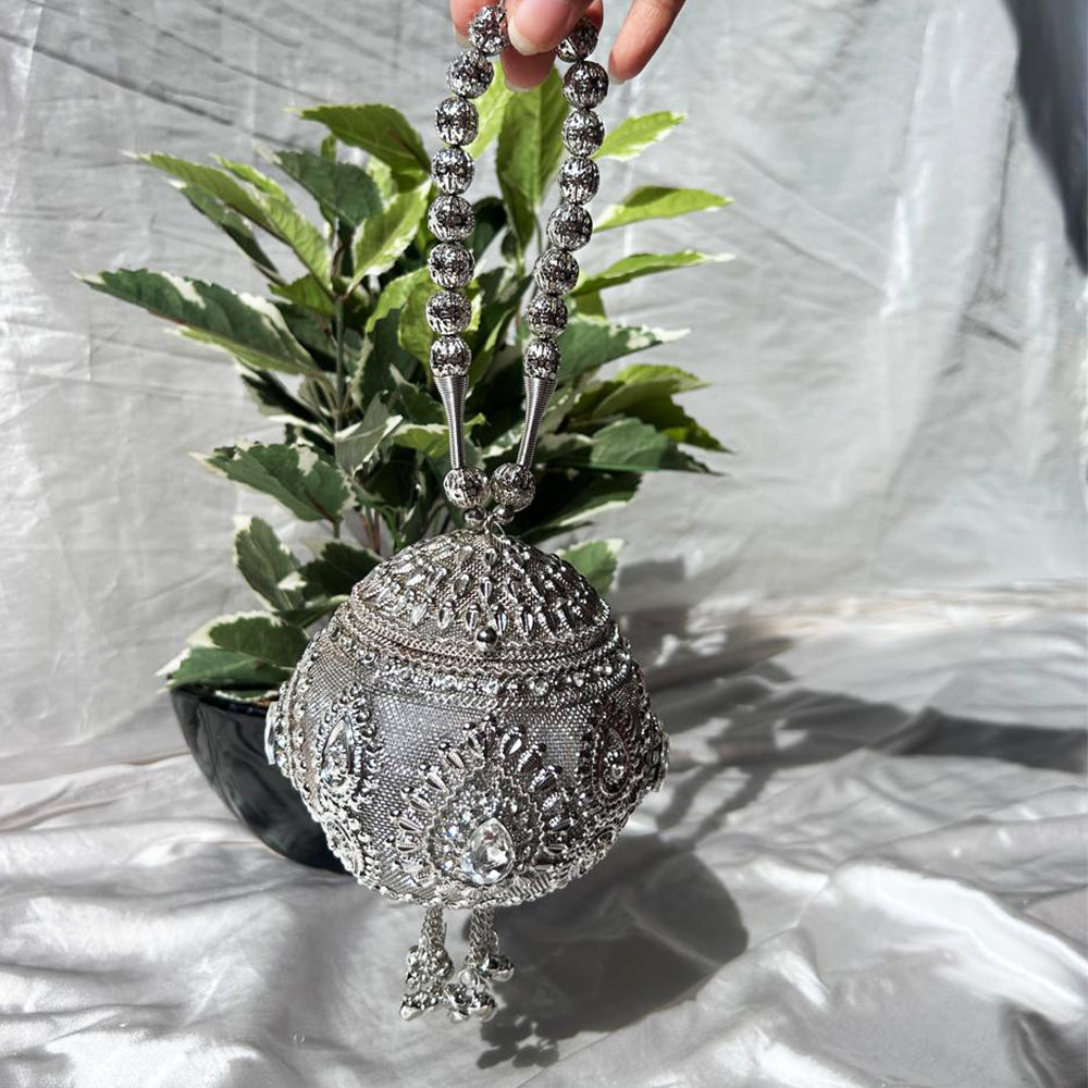 NOORI BRASS