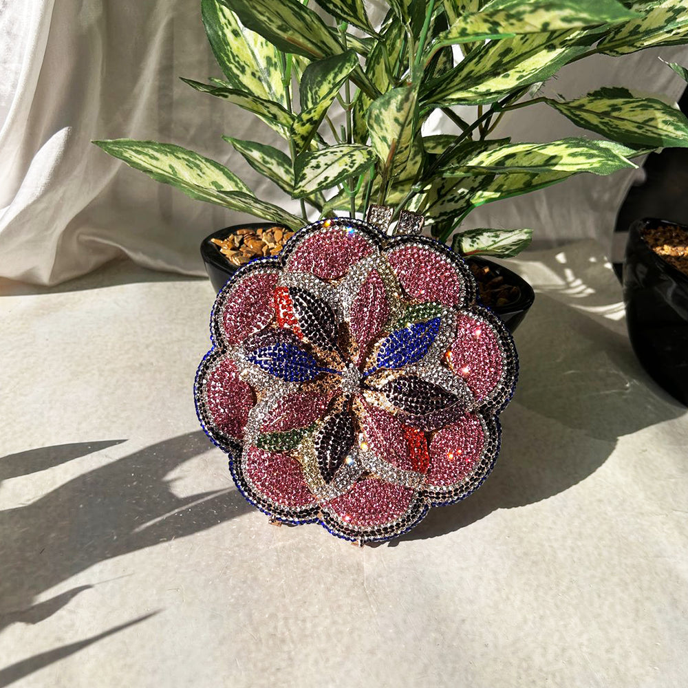 FLOWER CLUTCH