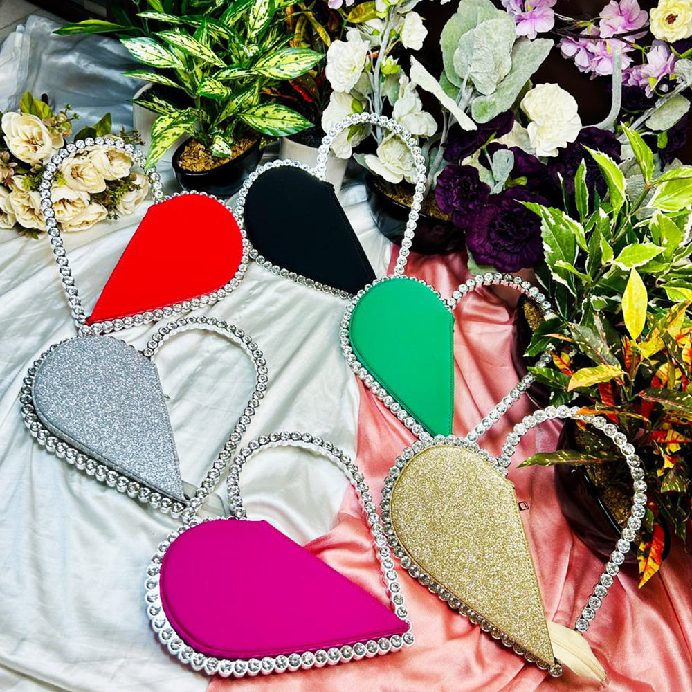 HEART WRISTLET