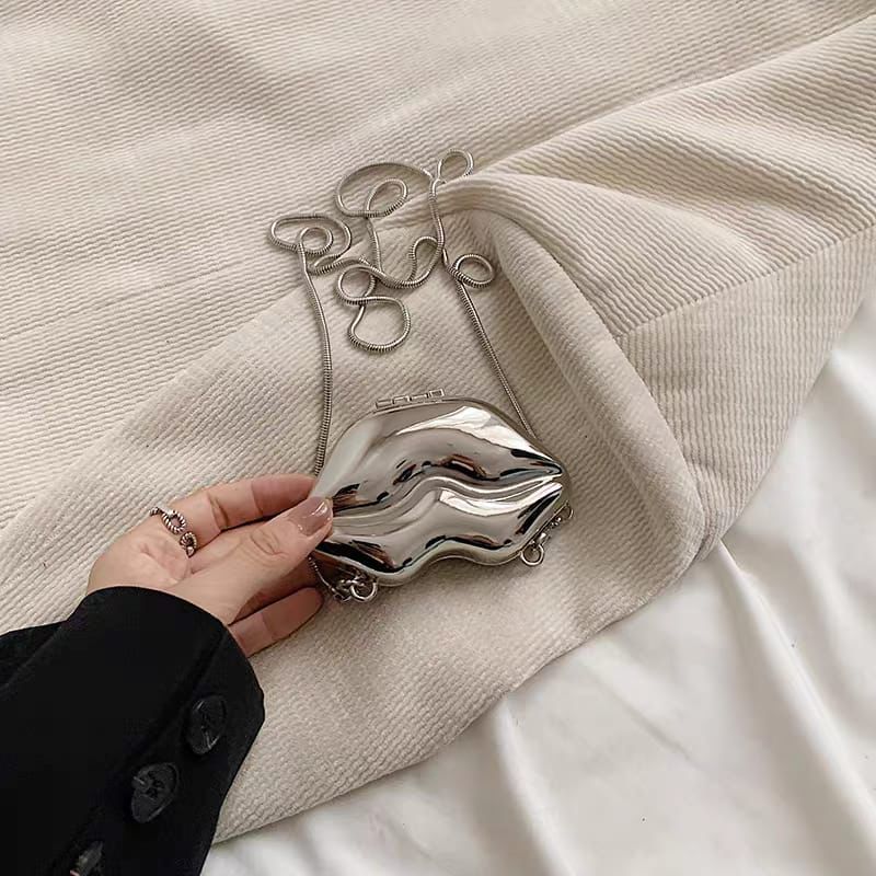 MINIATURE LIPS SLING