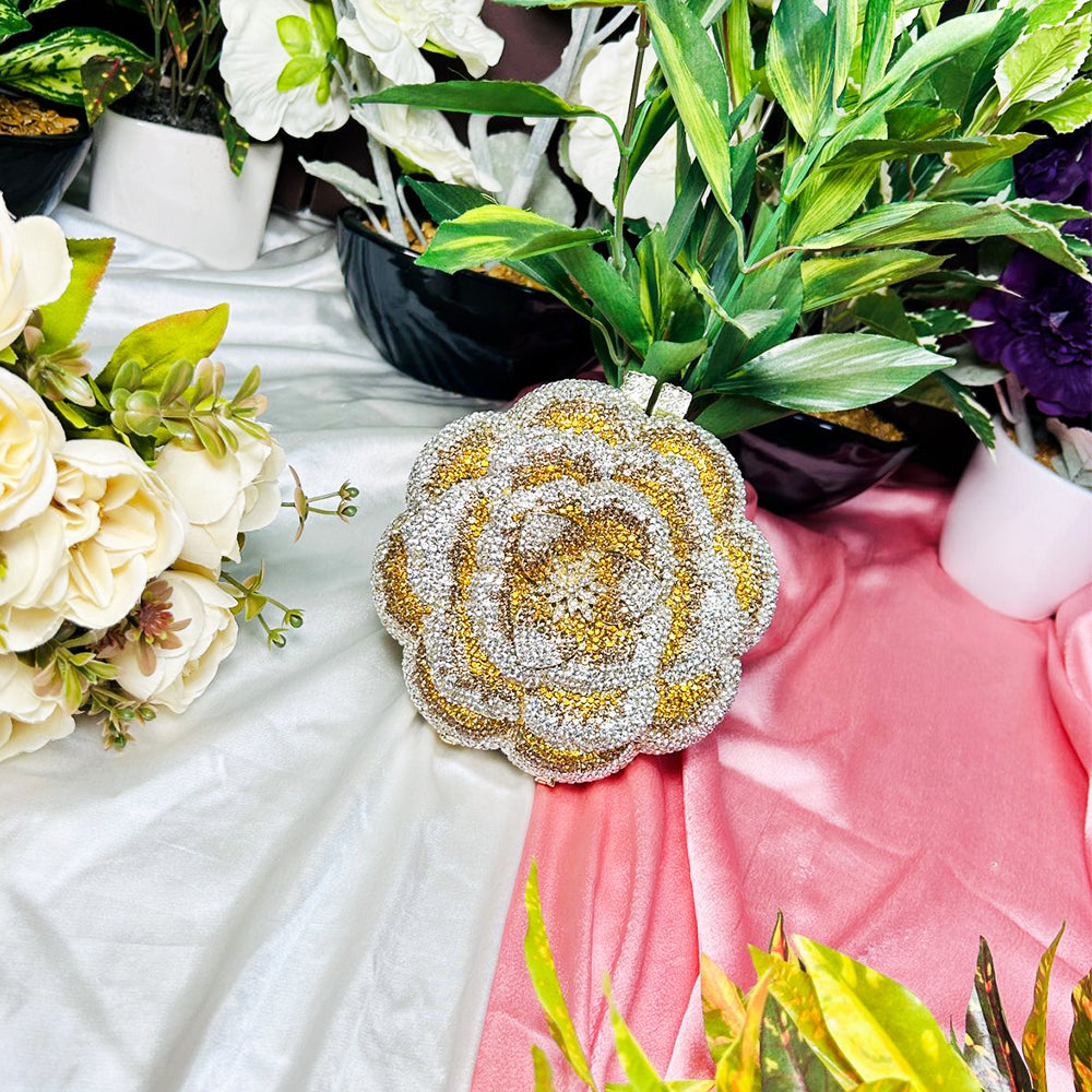 FLOWER CLUTCH