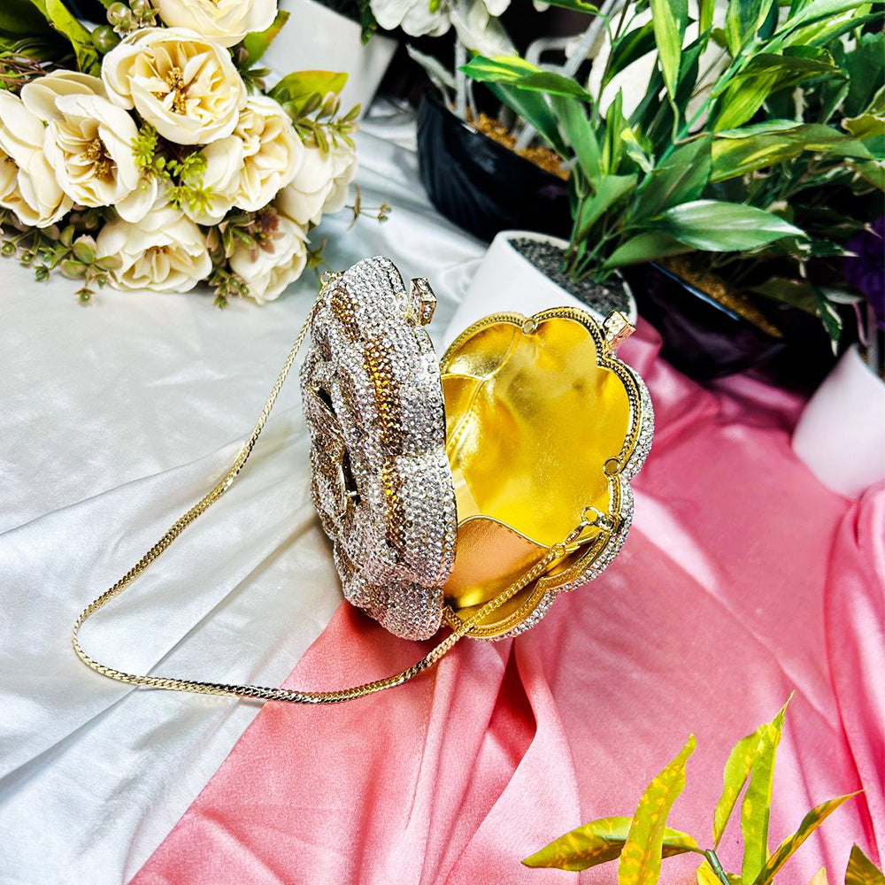 FLOWER CLUTCH