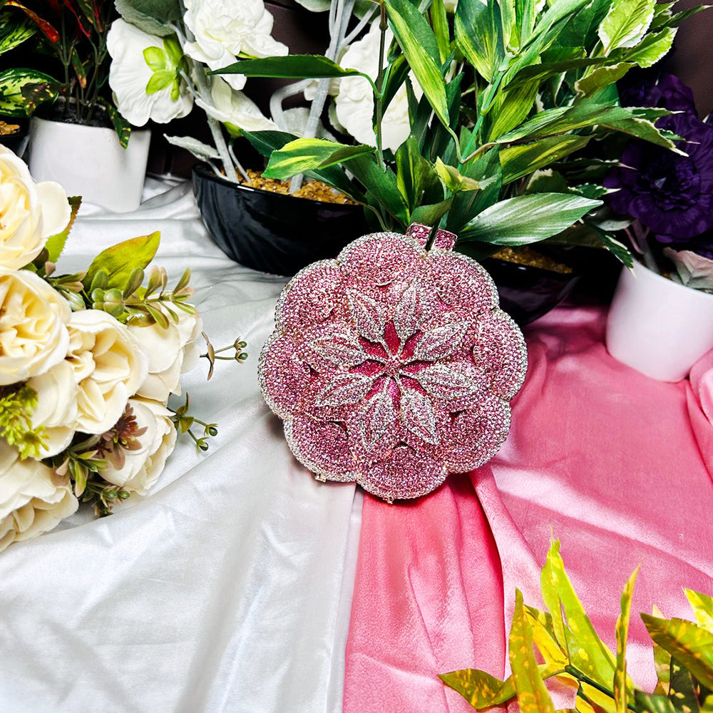 FLOWER CLUTCH