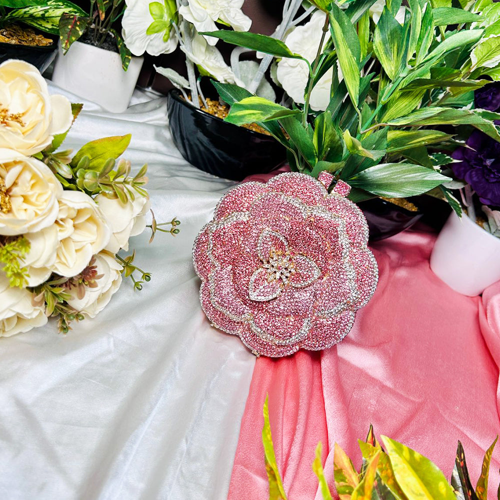 FLOWER CLUTCH