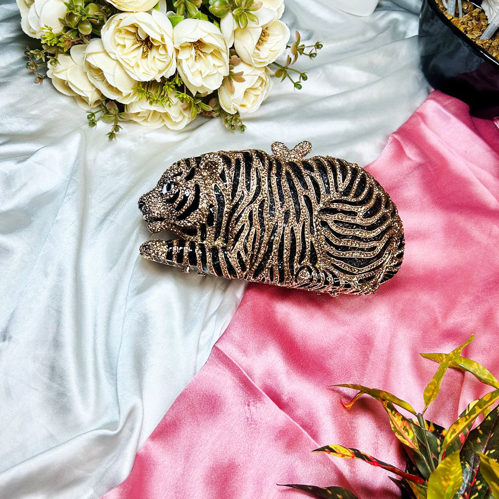 TIGER CLUTCH