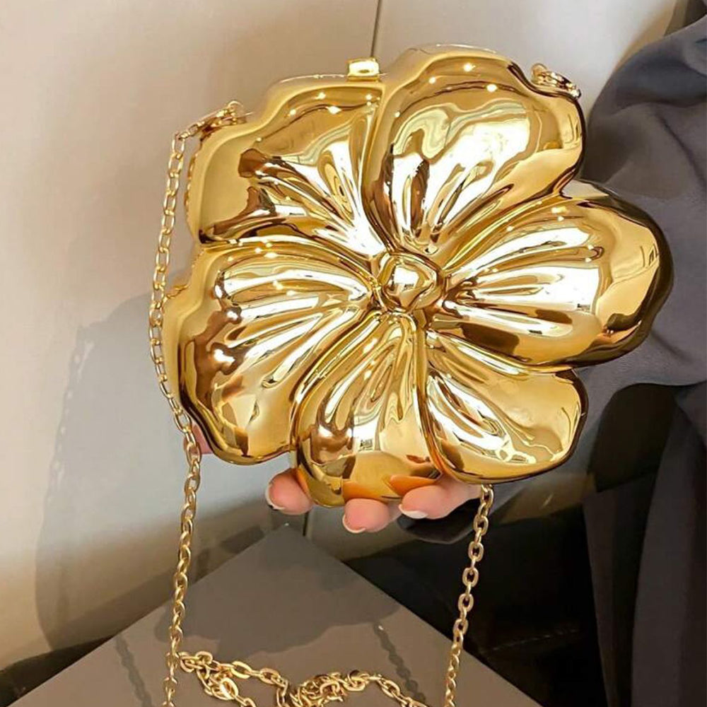 BLOSSOM CLUTCH