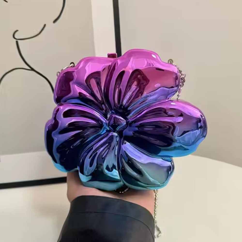 BLOSSOM CLUTCH