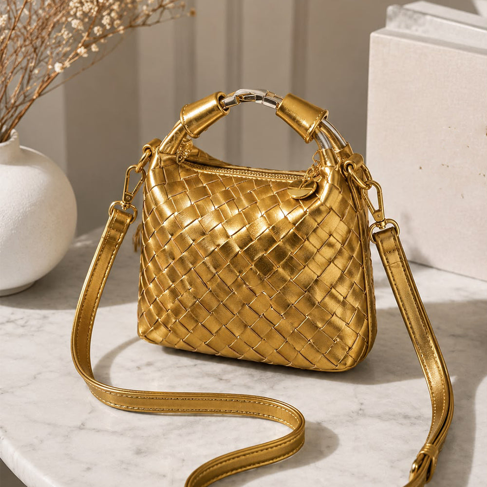 Elara Sling