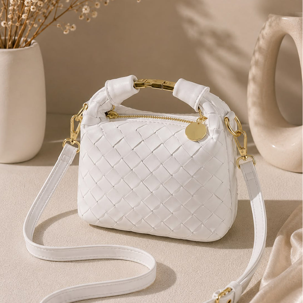 Elara Sling