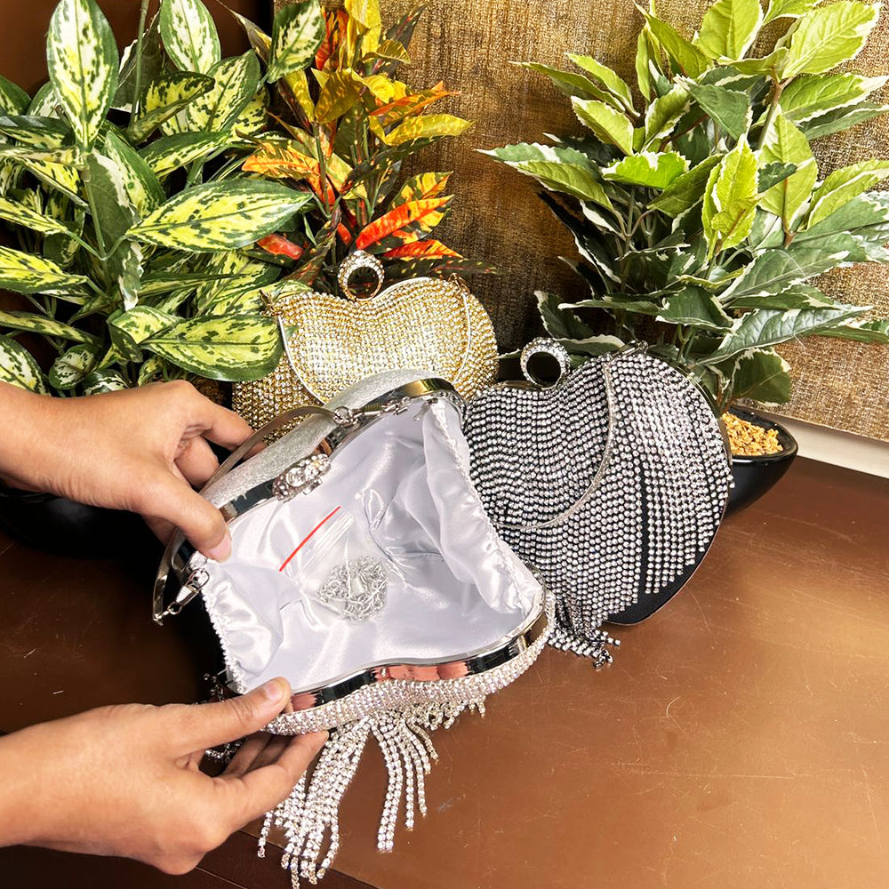 HEART CLUTCH