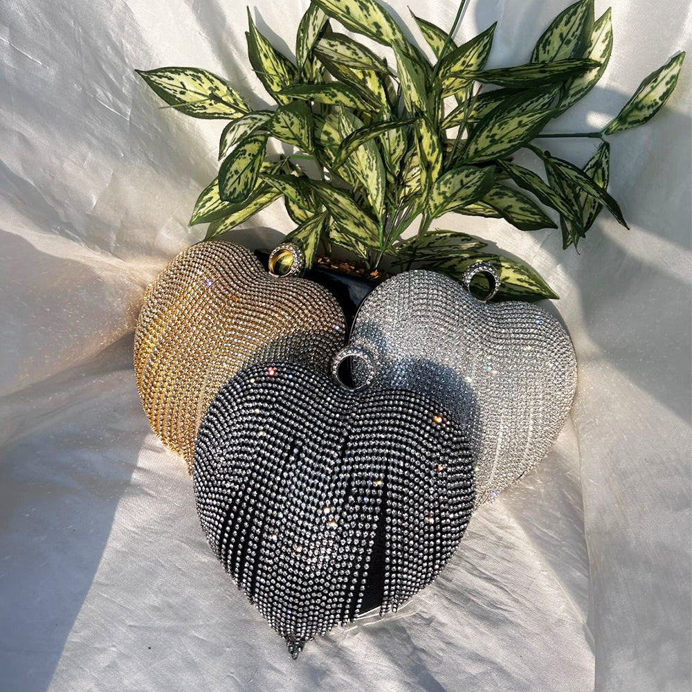 HEART CLUTCH