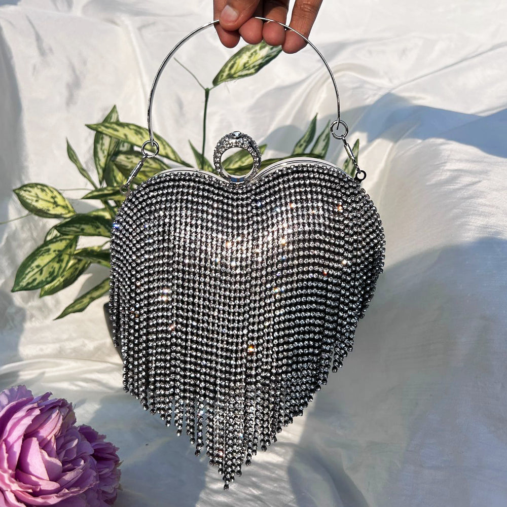 HEART CLUTCH