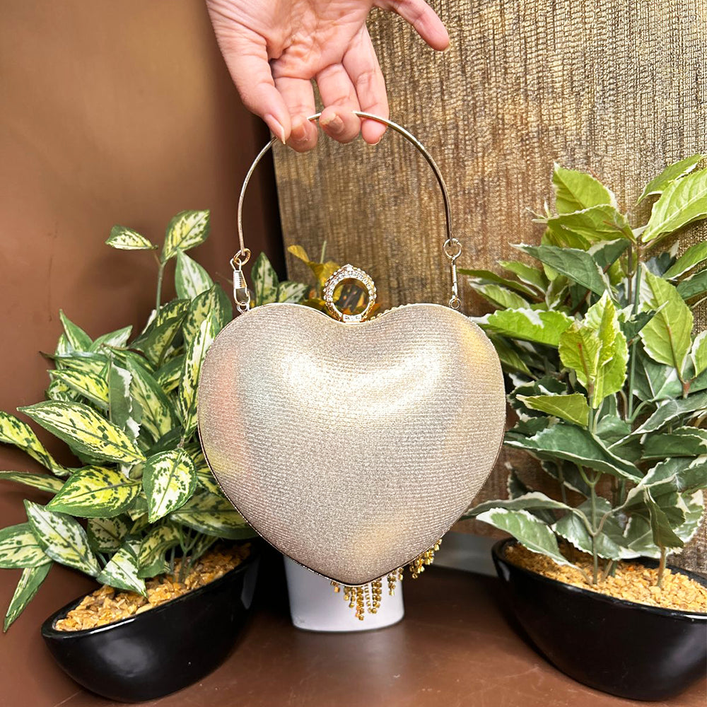 HEART CLUTCH