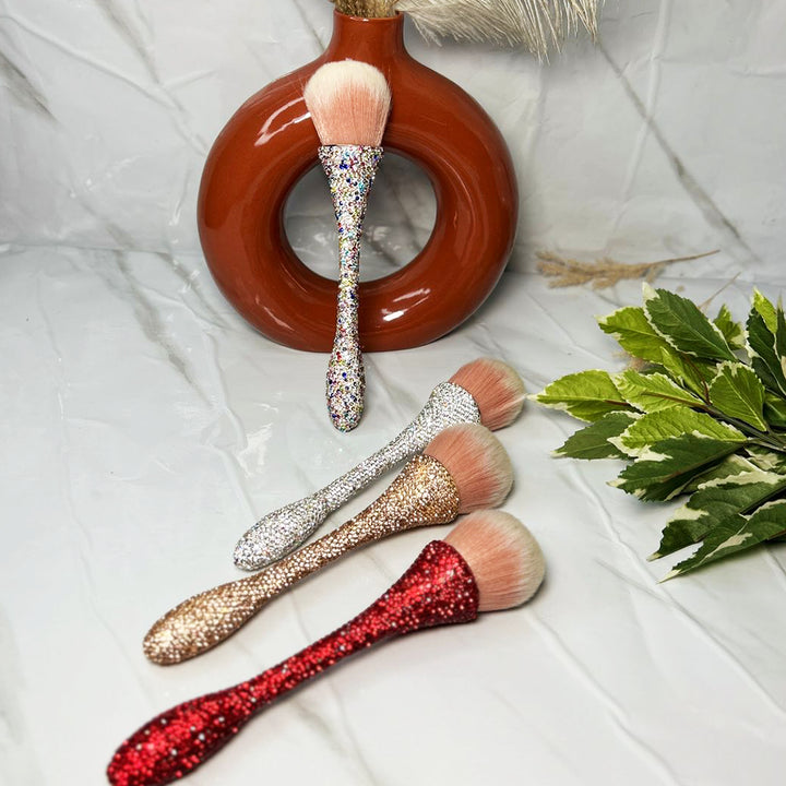 MAKEUP BRUSHES