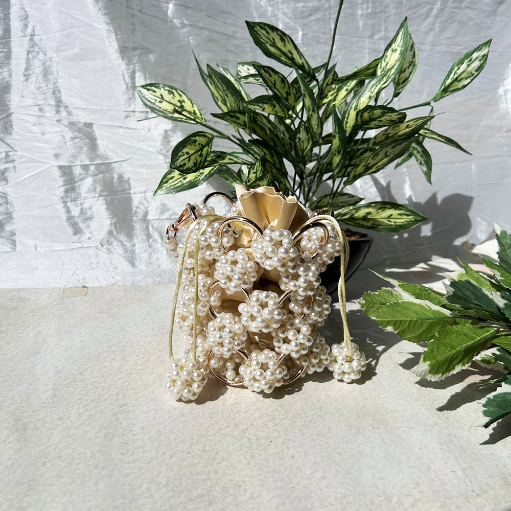 PEARL RINGLET POTLI