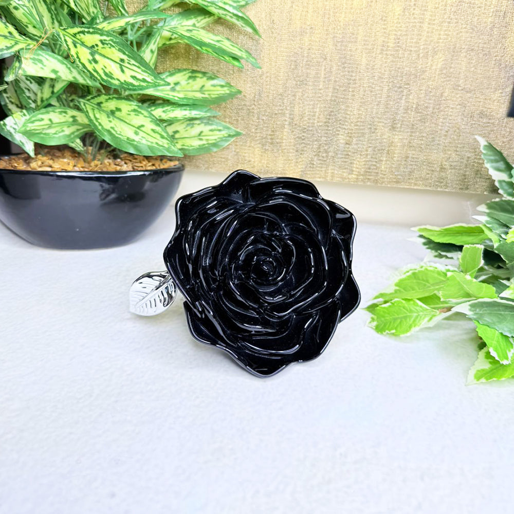 ROSE CLUTCH